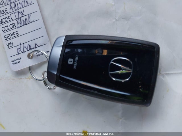 Acura TLX 2017 19UUB1F30HA004639 Image 11