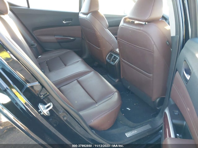 Acura TLX 2017 19UUB1F30HA004639 Image 8