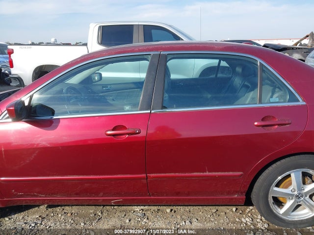 37992907 :رقم المزاد ، 1HGCM56785A082212 vin ، 2005 Honda Accord 2.4 Ex مزاد بيع