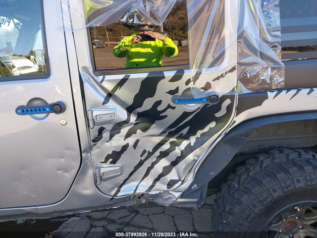 2013 JEEP WRANGLER UNLIMITED SAHARA VIN: 1C4BJWEG6DL612416