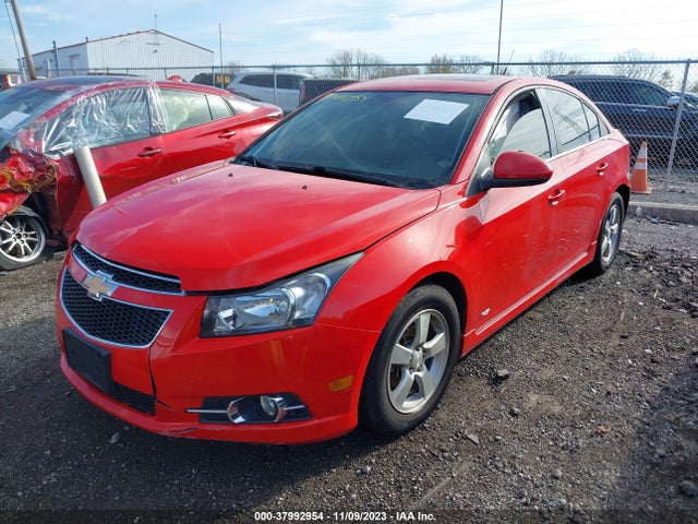 Chevrolet Cruze 1lt Auto 2014 1G1PC5SB1E7176273 Image 2