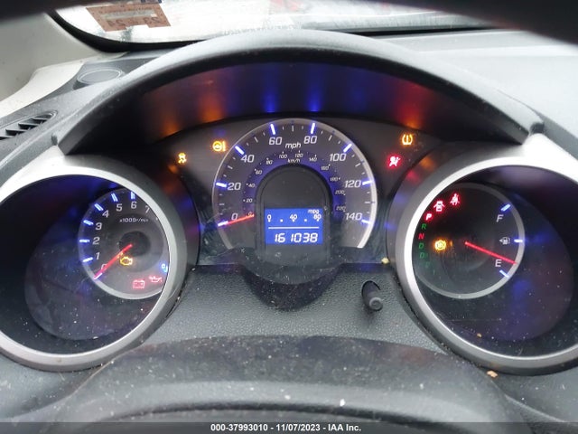 2012 HONDA FIT VIN: JHMGE8H37CC002004