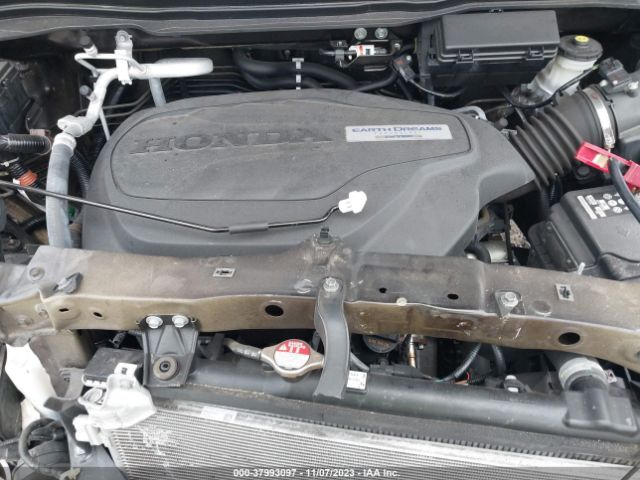 5FNYF7H23KB003219 Honda Passport Sport