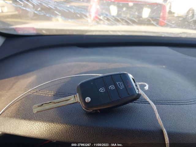 KNDPM3AC2H7226007 KIA Sportage Lx