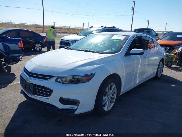 Chevrolet MALIBU 1LT 2016 1G1ZE5ST3GF197405 Image 2