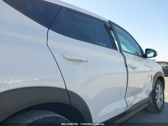 2020 HYUNDAI TUCSON SE VIN: KM8J23A46LU179221
