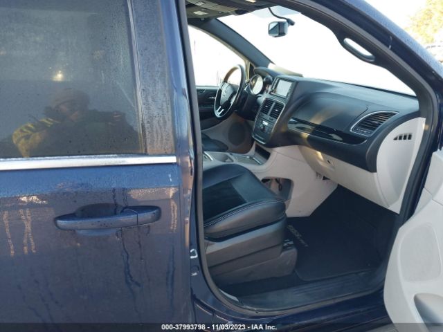 2C4RDGCG6HR772548 Dodge Grand Caravan Sxt