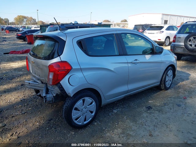 Chevrolet Spark Ls Cvt 2017 KL8CB6SA8HC831345 Image 4