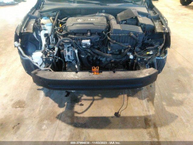 1VWAT7A31FC029847 Volkswagen Passat 1.8t Wolfsburg Edition