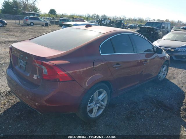 YV140MFCXF2305619 Volvo S60 T5 Premier Plus