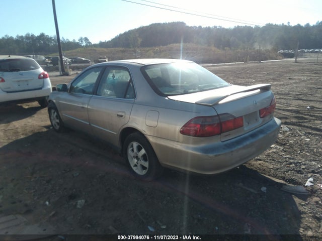 2000 HONDA ACCORD 2.3 SE VIN: 1HGCG5671YA041349