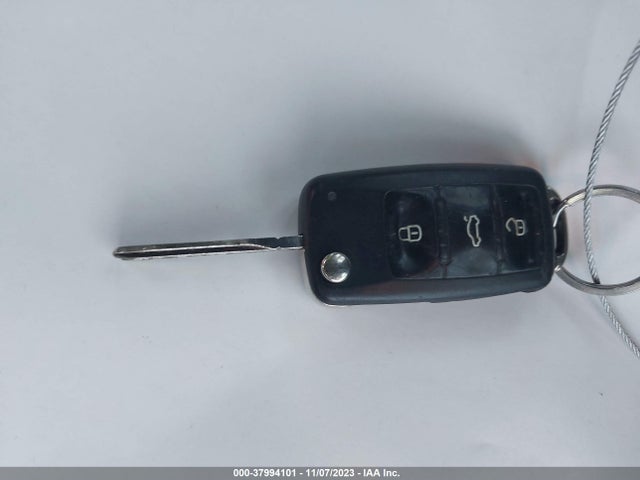 3VW1K7AJ3EM441539 Volkswagen Jetta 2.0l S
