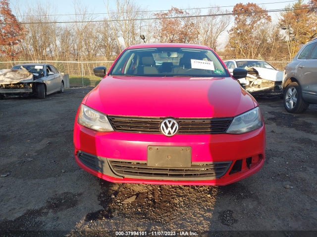 3VW1K7AJ3EM441539 Volkswagen Jetta 2.0l S