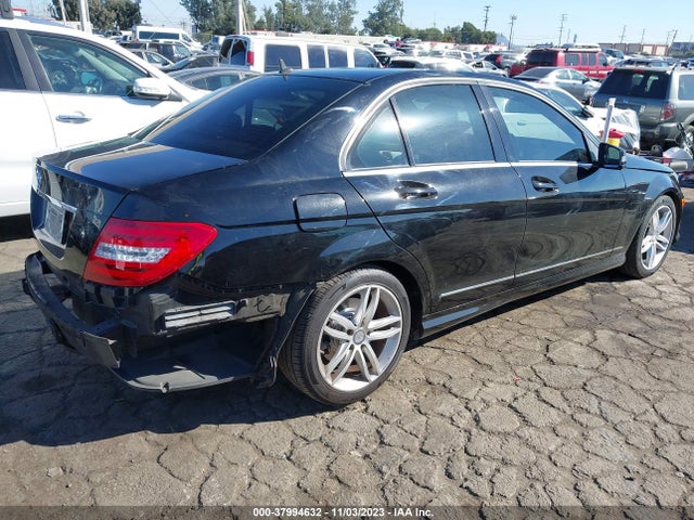 WDDGF4HB7EA939454 Mercedes-Benz C 250 Luxury/sport