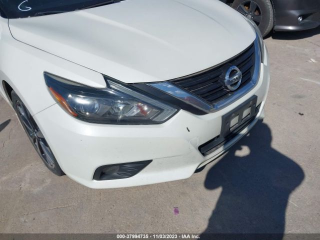 1N4AL3AP0HC496619 Nissan Altima 2.5 Sr