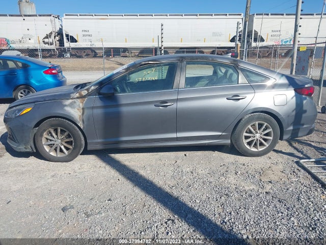 Hyundai SONATA ECO 2018 5NPE24AA7JH700536 Image 14