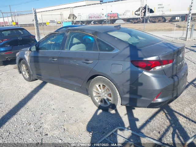 Hyundai SONATA ECO 2018 5NPE24AA7JH700536 Image 3