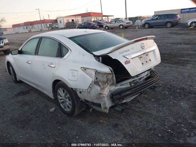 Nissan Altima 2.5 S 2015 1N4AL3AP1FC142833 Image 3
