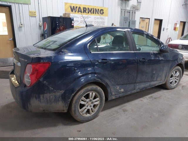 Chevrolet SONIC LT 2015 1G1JD5SH6F4216955 Image 4
