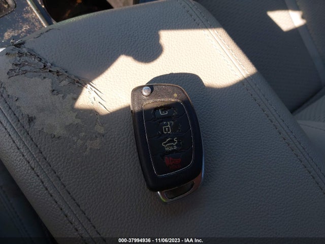 Hyundai SONATA ECO 2015 5NPE24AA0FH219924 Image 11