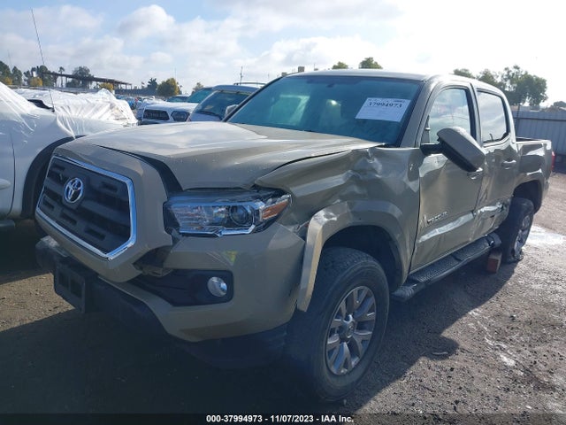 Toyota Tacoma Sr5 V6 2017 3TMAZ5CN3HM050625 Image 2