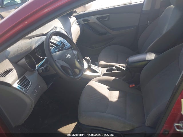 2015 HYUNDAI ELANTRA SE VIN: 5NPDH4AEXFH623942