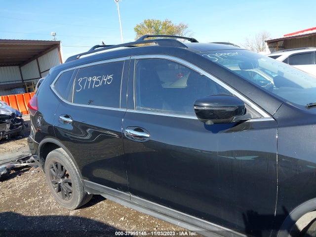 2018 NISSAN ROGUE SV VIN: 5N1AT2MV6JC805722