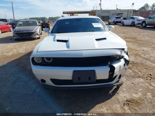 2C3CDZAG7GH323005 Dodge Challenger Sxt Plus