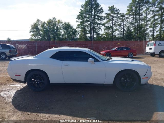 2C3CDZAG7GH323005 Dodge Challenger Sxt Plus