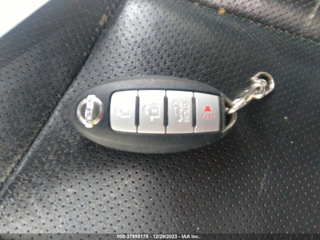 2015 NISSAN ROGUE SL VIN: 5N1AT2MV0FC825066