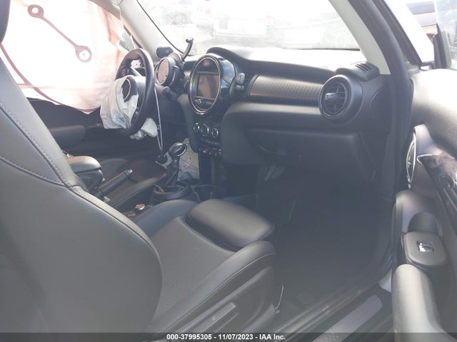 2018 MINI HARDTOP WMWXP7C56J2A47937 Photo 4