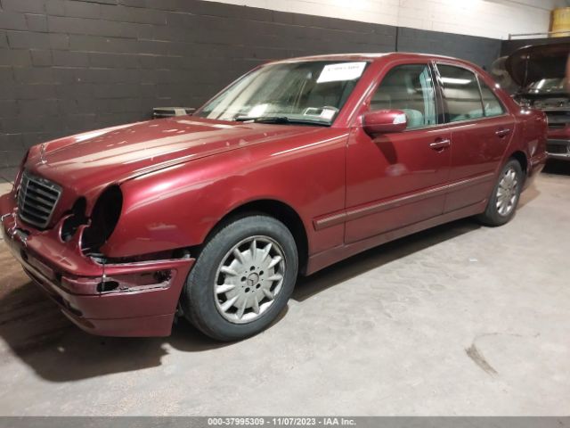 2001 MERCEDES-BENZ E-CLASS WDBJF82J11X043809 Photo 1