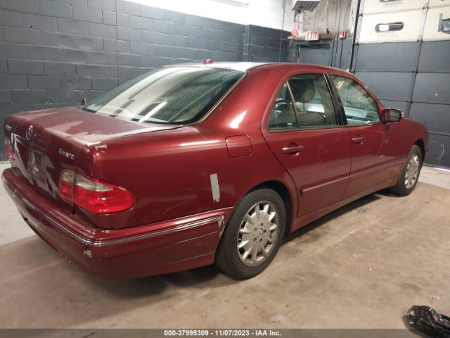 2001 MERCEDES-BENZ E-CLASS WDBJF82J11X043809 Photo 3