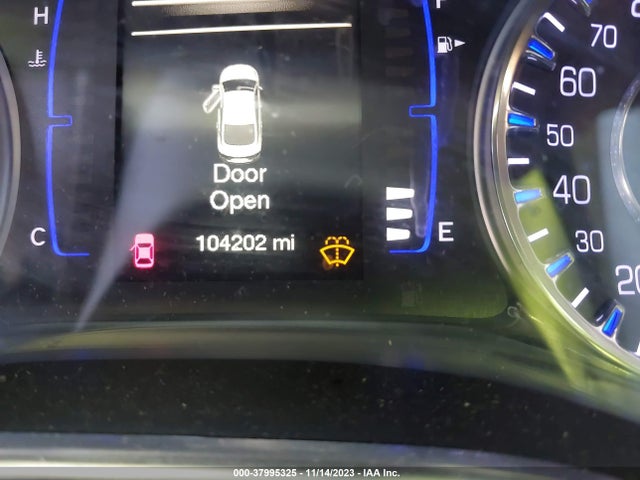 Chrysler 200 Limited Platinum 2017 1C3CCCAB3HN500548 Image 15