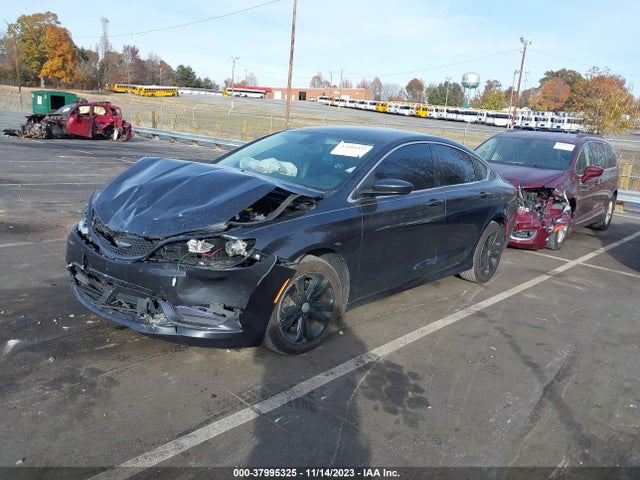 Chrysler 200 Limited Platinum 2017 1C3CCCAB3HN500548 Image 2