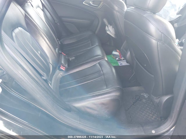 Chrysler 200 Limited Platinum 2017 1C3CCCAB3HN500548 Image 8