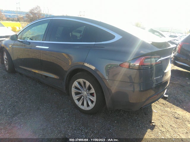 Tesla Model X 75d/p100d/p90d 2016 5YJXCBE44GF001385 Image 3