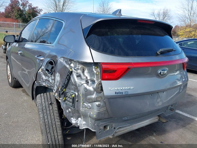 2019 KIA SPORTAGE LX VIN: KNDPMCAC8K7528957