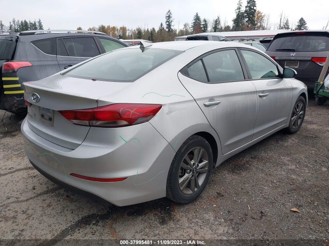 Hyundai ELANTRA SEL 2018 5NPD84LF7JH214120 Image 4