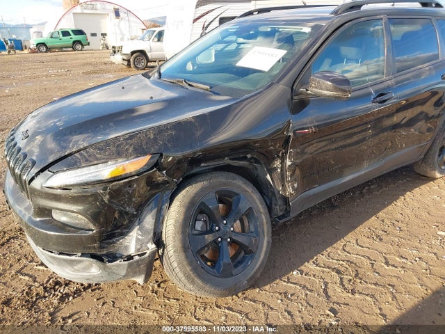 1C4PJMCB4GW205926 Jeep Cherokee Altitude
