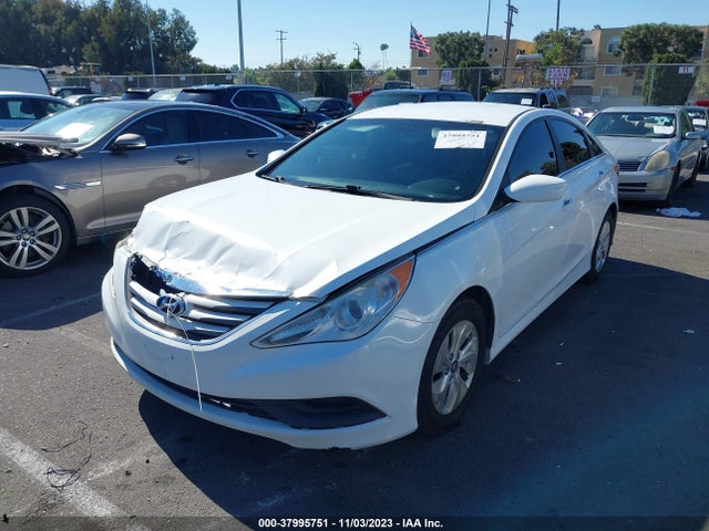 Hyundai SONATA GLS 2014 5NPEB4AC0EH820699 Image 2