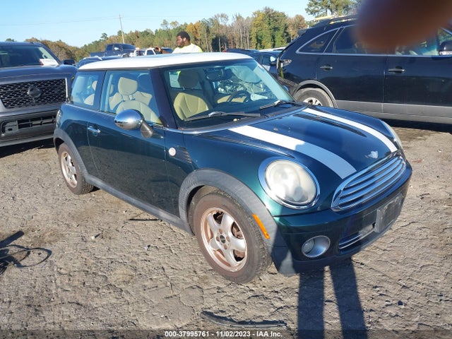 2007 MINI COOPER WMWMF33597TT58177 Photo 0