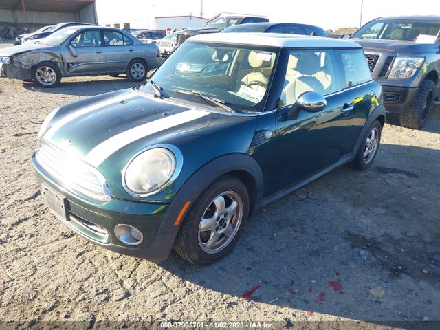 2007 MINI COOPER WMWMF33597TT58177 Photo 1