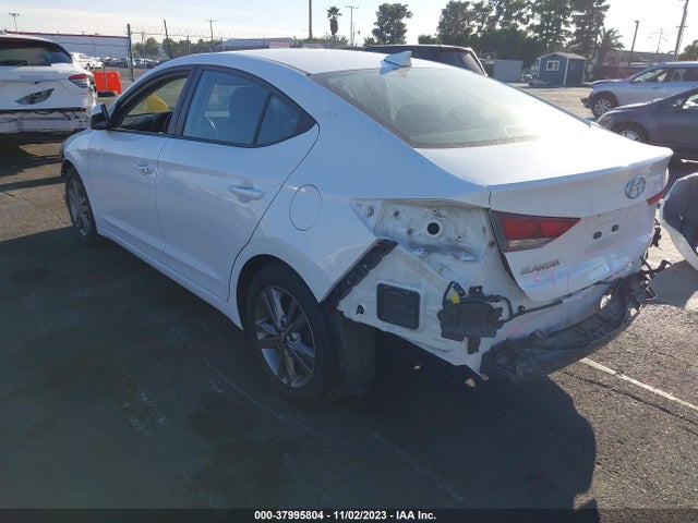 Hyundai Elantra Value Edition 2017 5NPD84LF1HH186955 Image 3