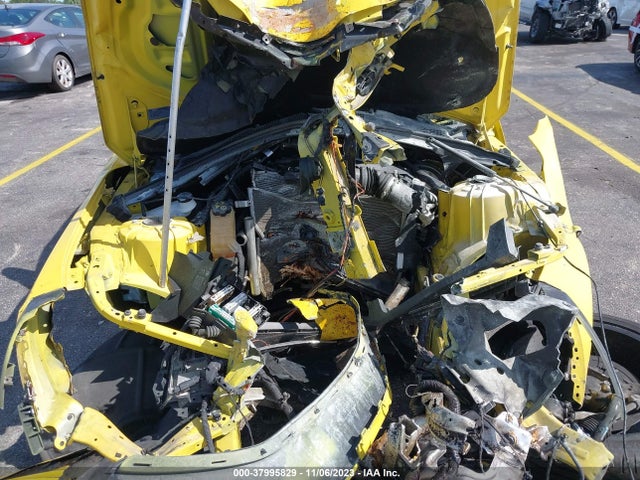 Chevrolet Camaro 1lt 2018 1G1FB3DS1J0150162 Image 10