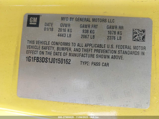 Chevrolet Camaro 1lt 2018 1G1FB3DS1J0150162 Image 9