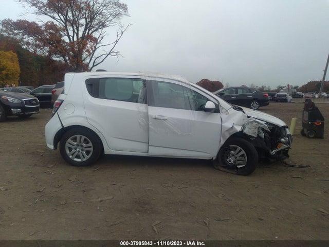 Chevrolet Sonic Lt Auto 2019 1G1JG6SBXK4128350 Image 13