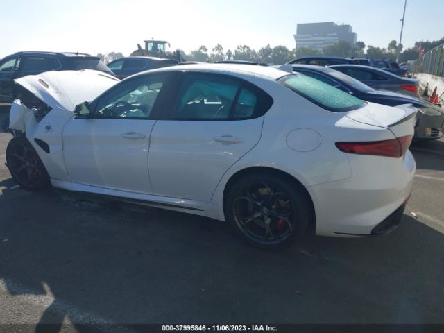 ZARFAEAV5J7578382 Alfa Romeo Giulia Quadrifoglio Rwd