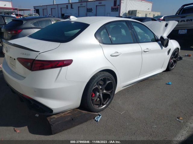 ZARFAEAV5J7578382 Alfa Romeo Giulia Quadrifoglio Rwd