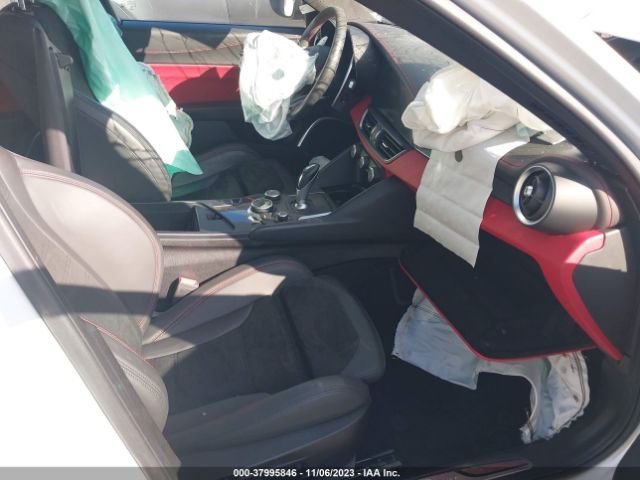 ZARFAEAV5J7578382 Alfa Romeo Giulia Quadrifoglio Rwd